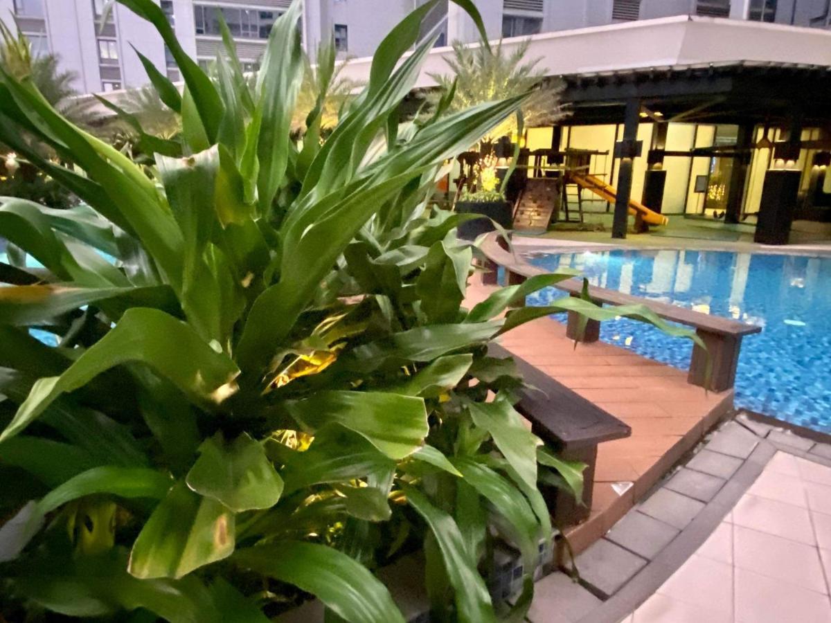 Appartamento Penthouse Perfection Air Makati Manila Esterno foto