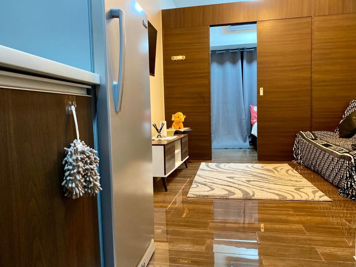 Appartamento Penthouse Perfection Air Makati Manila Esterno foto