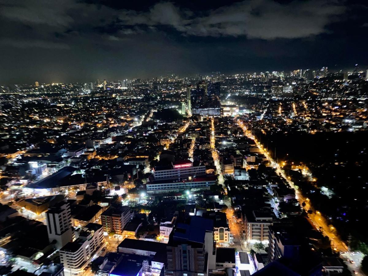 Appartamento Penthouse Perfection Air Makati Manila Esterno foto