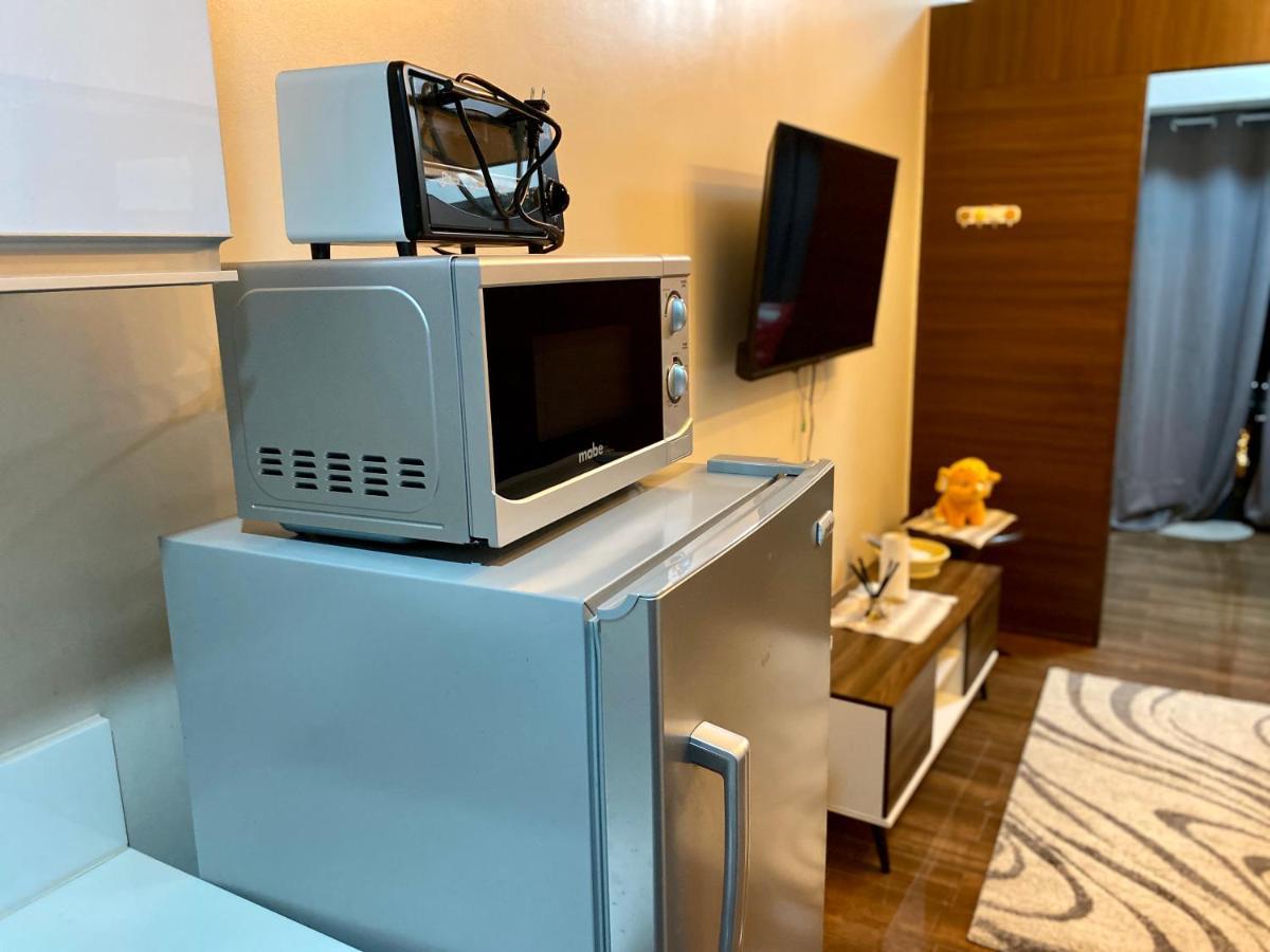 Appartamento Penthouse Perfection Air Makati Manila Esterno foto